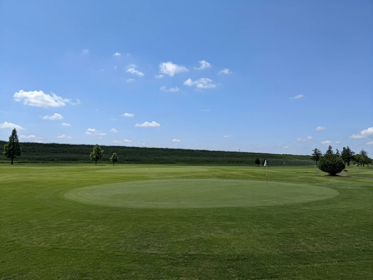 錦ヶ原ゴルフ場 2番ホール グリーン