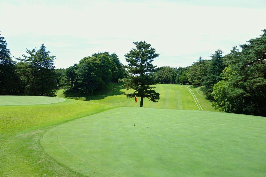 グリーン側から見た西コース3番ホール